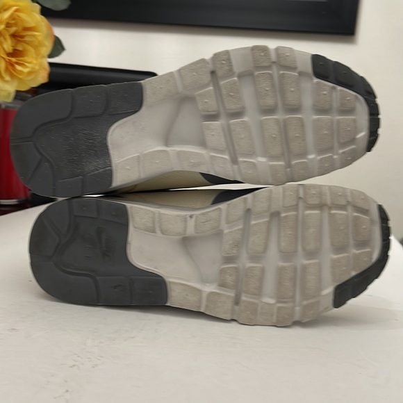 NIKE AIR MAX RUNNING SNEAKERS WOMENS SIZE 9 - Picture 14 of 16